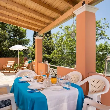 Sofia's & Amalia's House Corfu *