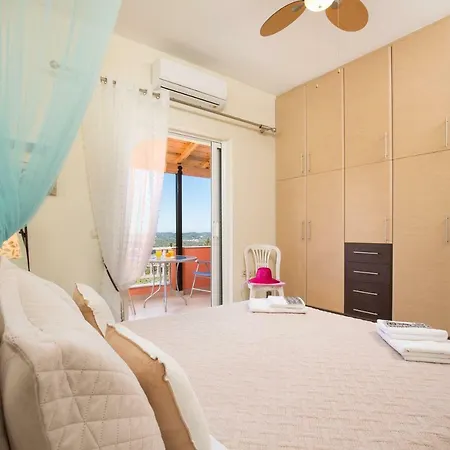 Sofia's & Amalia's House Corfu Valanio