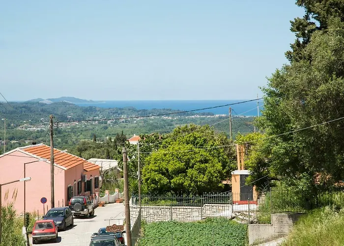 Sofia's & Amalia's House Corfu *